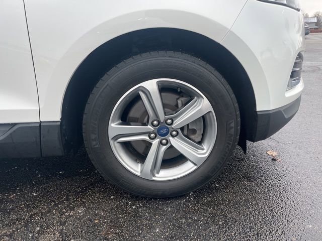 Used 2021 Ford Edge SEL w/ Convenience Package image 2