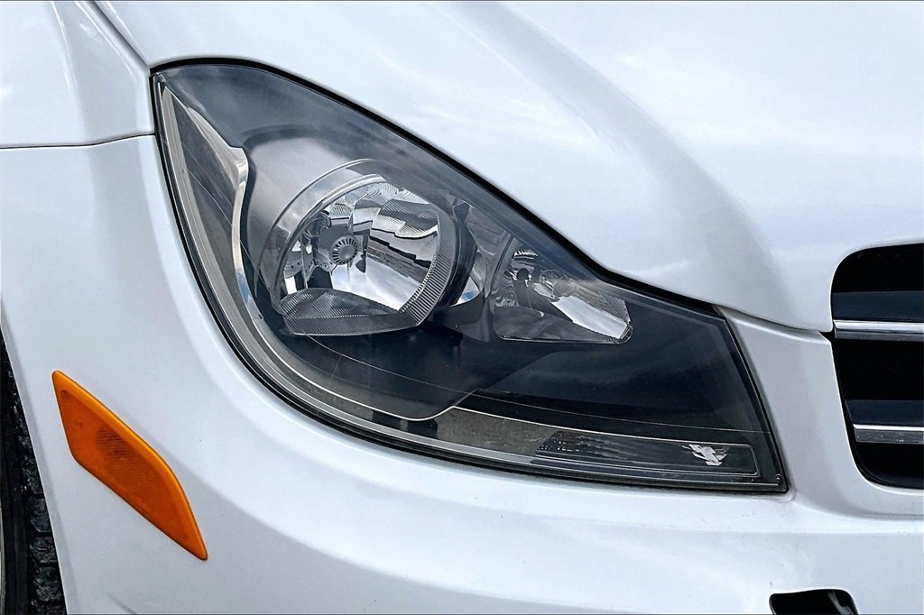 Used 2015 Mercedes-Benz C 250 Coupe image 25