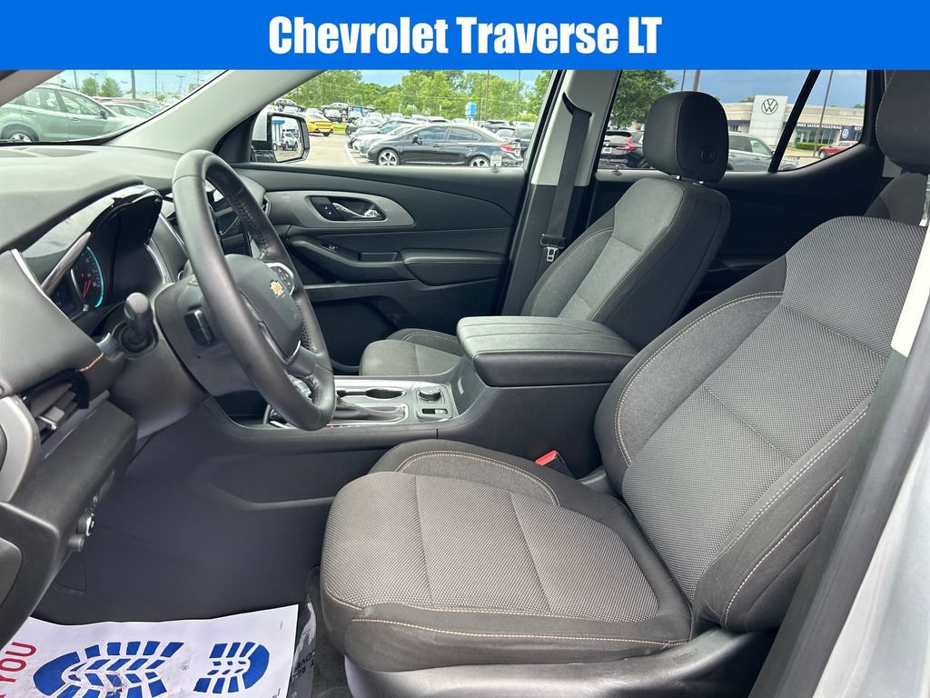 Used 2020 Chevrolet Traverse LT FWD image 17