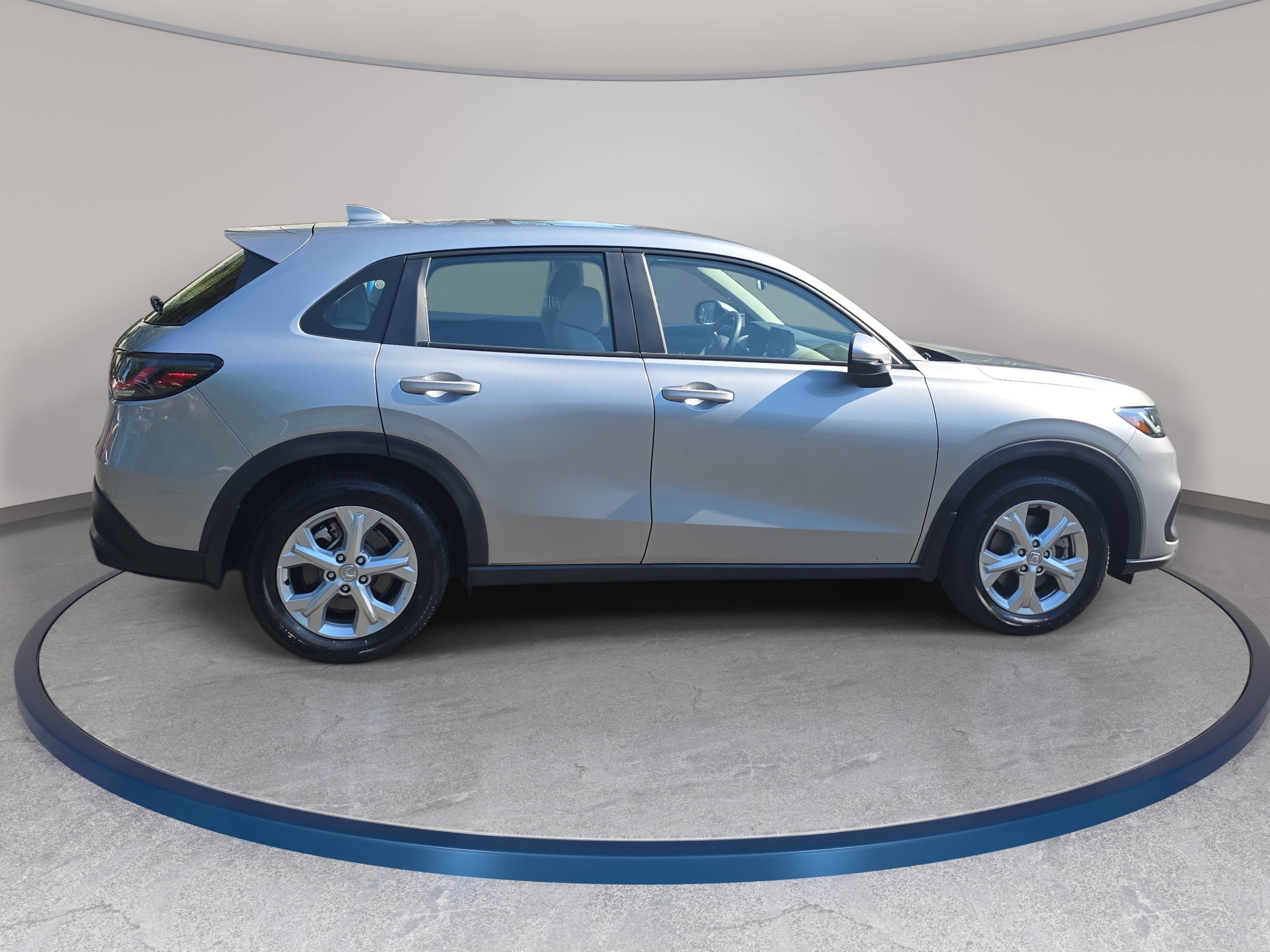 Certified 2024 Honda HR-V LX image 4