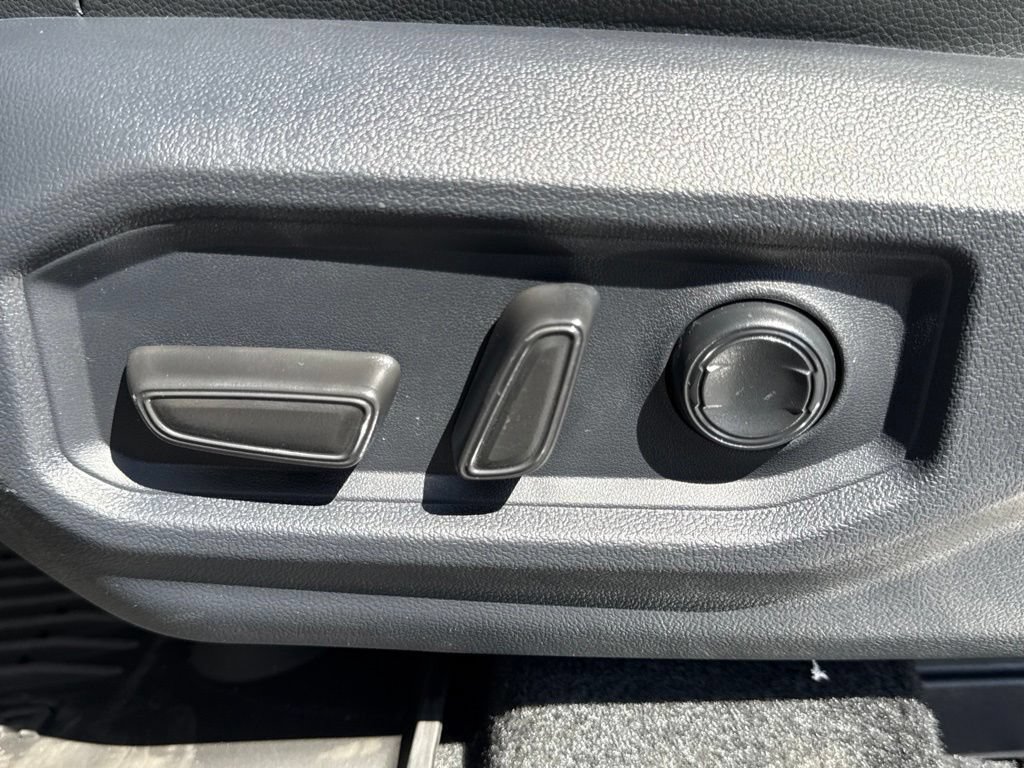 New 2026 Toyota Tundra Limited AWD/4WD image 21