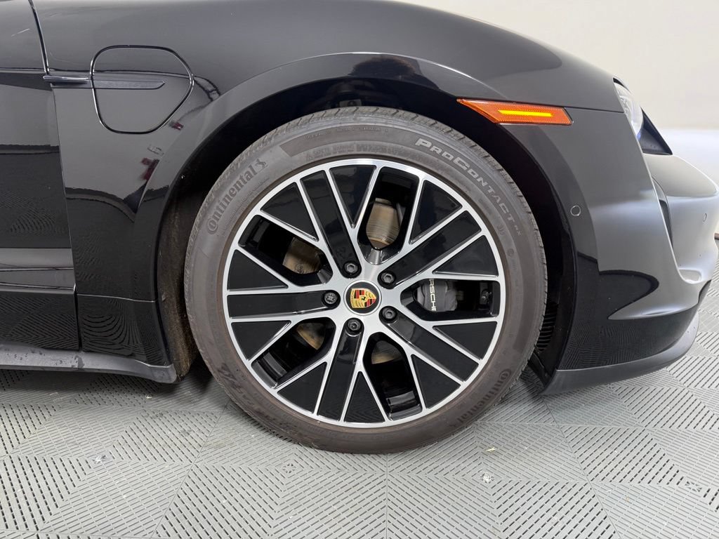 Certified 2024 Porsche Taycan w/ Premium Package RWD image 14