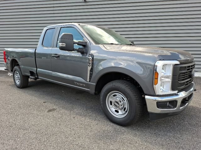 Used 2025 Ford F250 XL RWD video 1