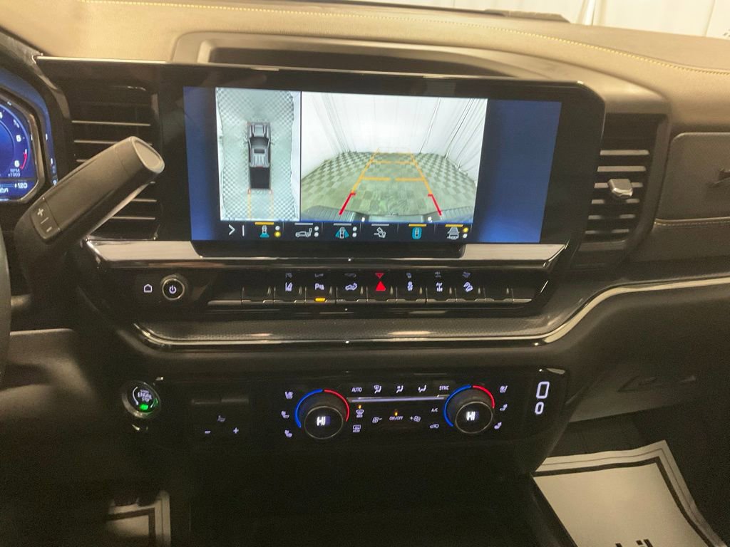 Used 2024 Chevrolet Silverado 2500 ZR2 w/ Technology Package image 7