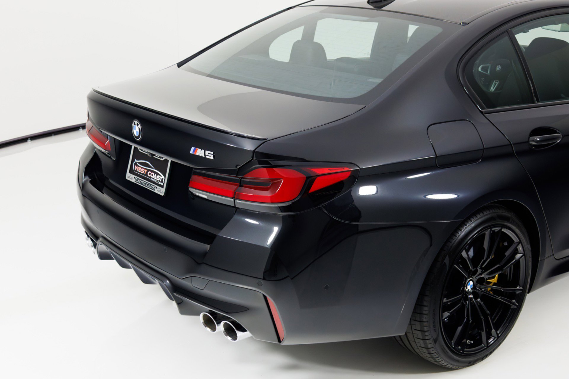 Used 2023 BMW M5 w/ Executive Package image 66