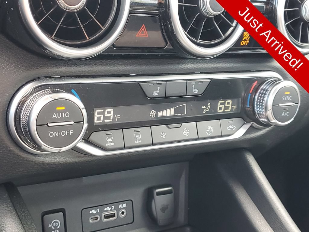 Used 2024 Nissan Sentra SR FWD image 30