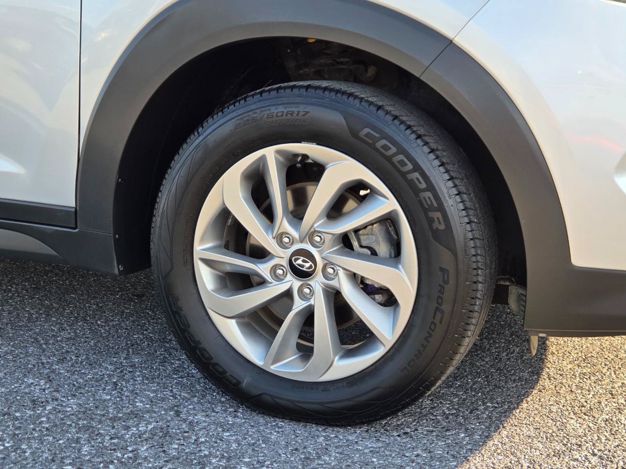 Used 2018 Hyundai Tucson SE FWD image 12