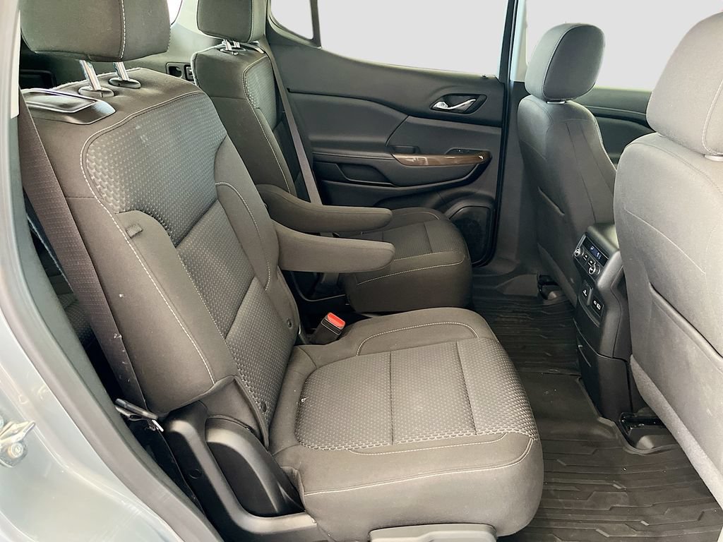 Used 2023 GMC Acadia SLE w/ Driver Convenience Package FWD image 29