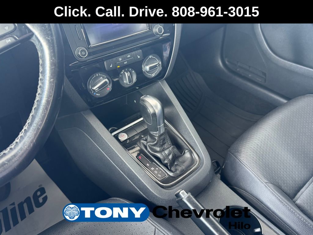 Used 2016 Volkswagen Jetta SEL w/ Lighting Package image 17
