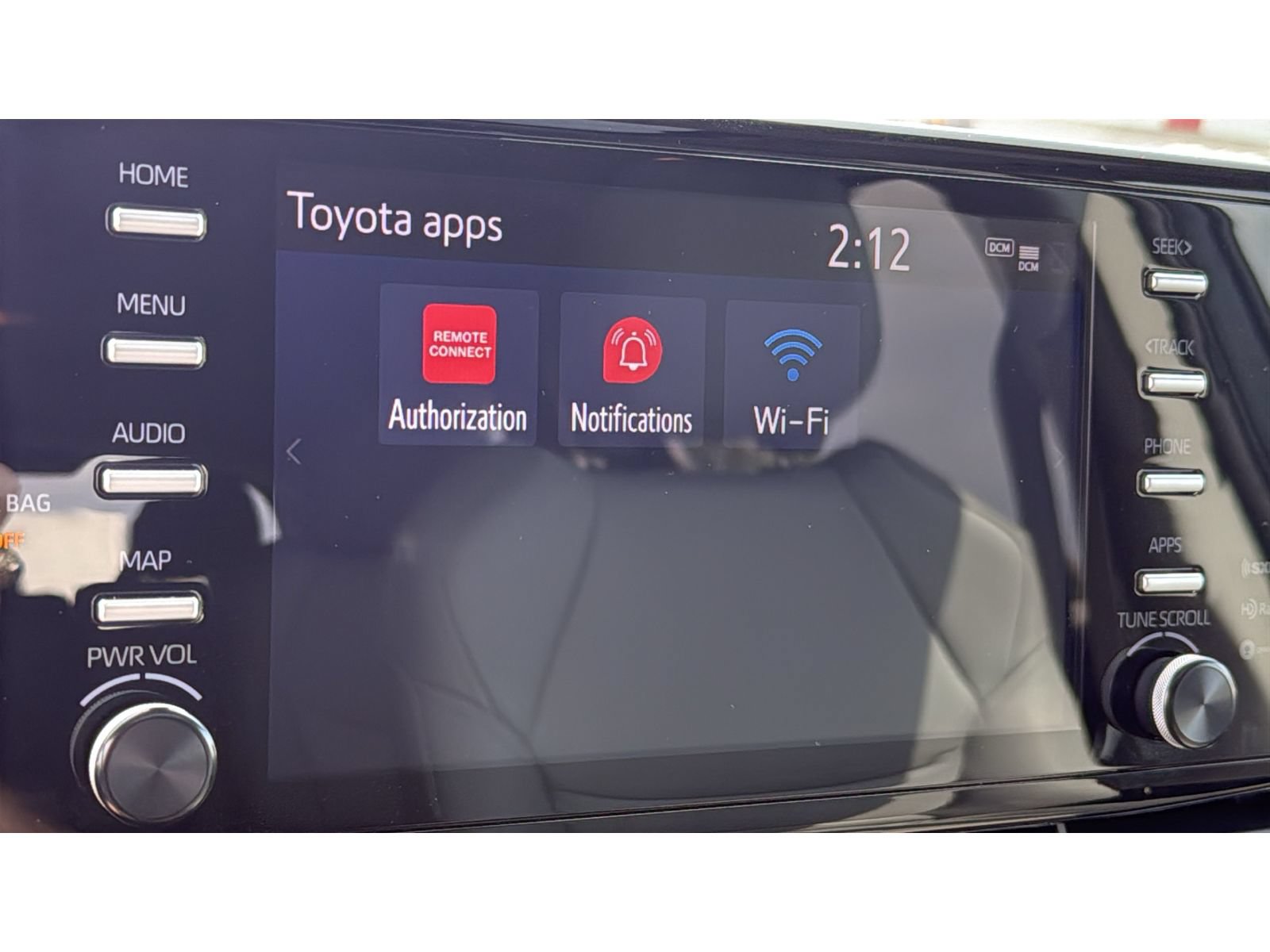 Certified 2024 Toyota Sienna XLE FWD image 21