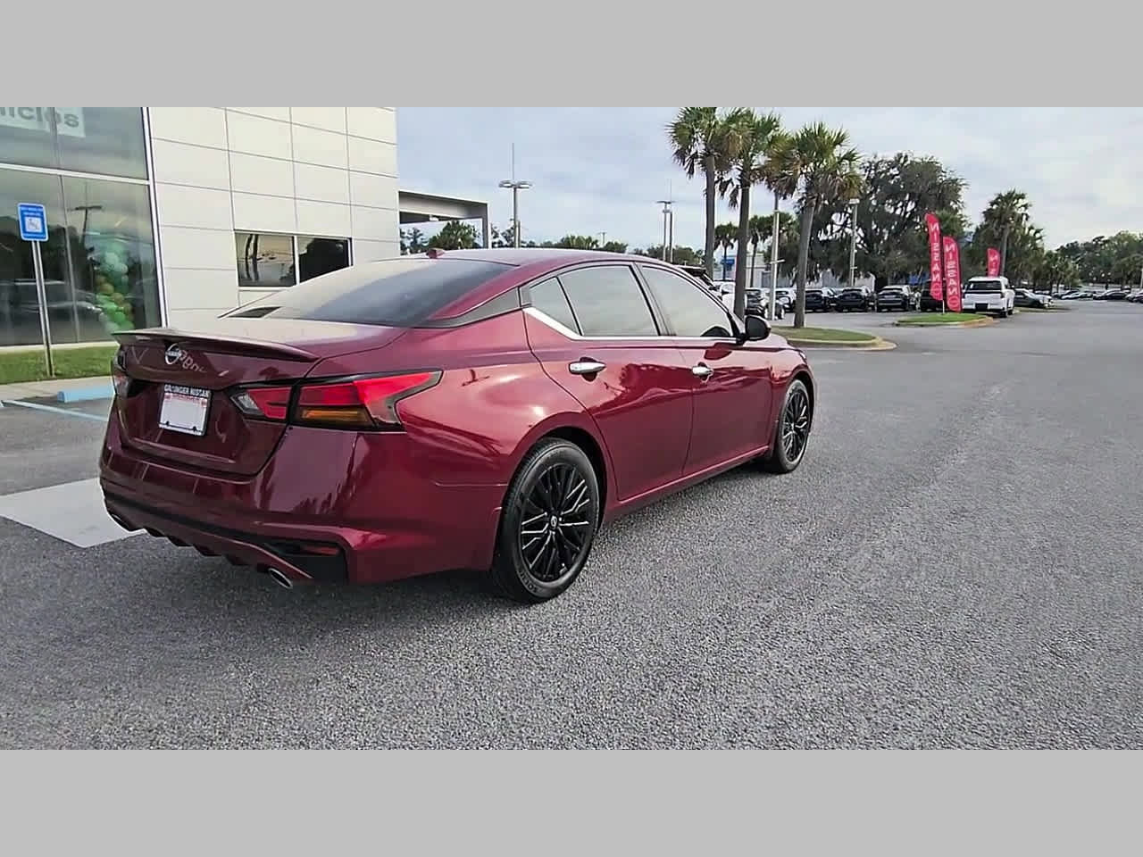 Used 2025 Nissan Altima 2.5 SV w/ SV Special Edition Package FWD image 33