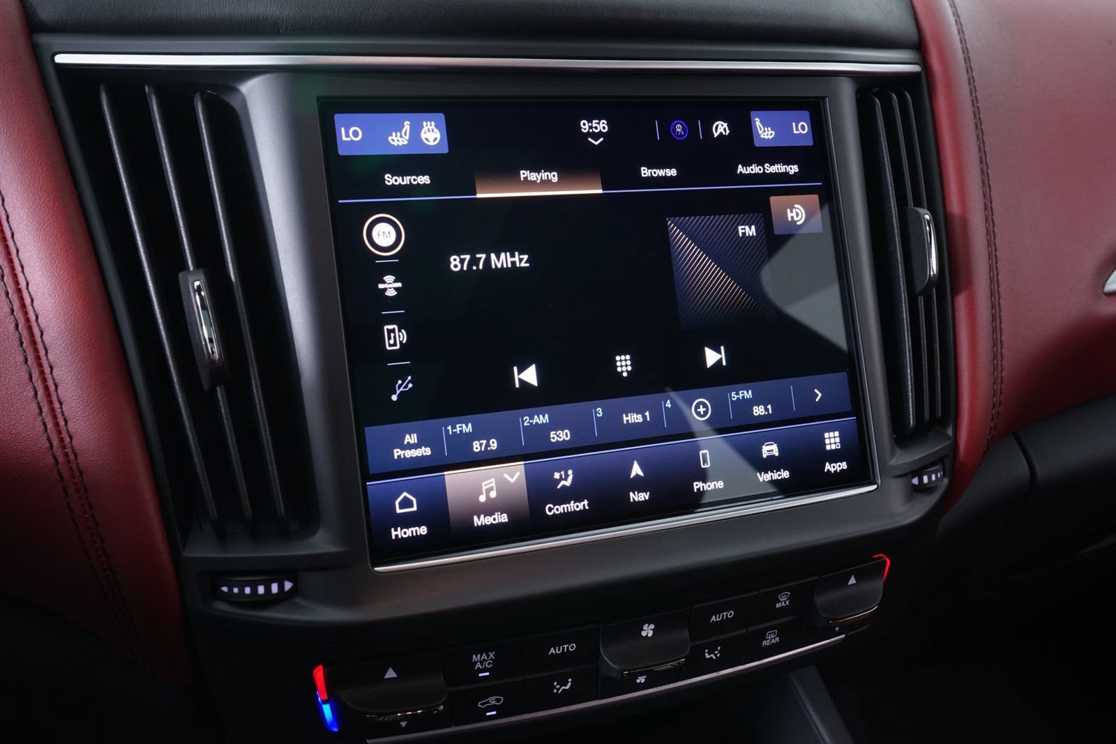 Used 2023 Maserati Levante GT AWD/4WD image 26
