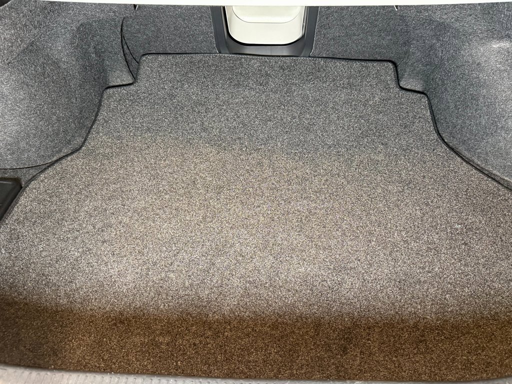 Used 2012 Toyota Avalon Limited image 21