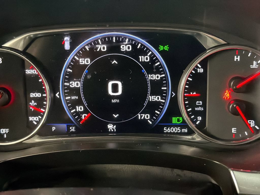 Used 2023 Chevrolet Traverse Premier w/ Redline Edition FWD image 12
