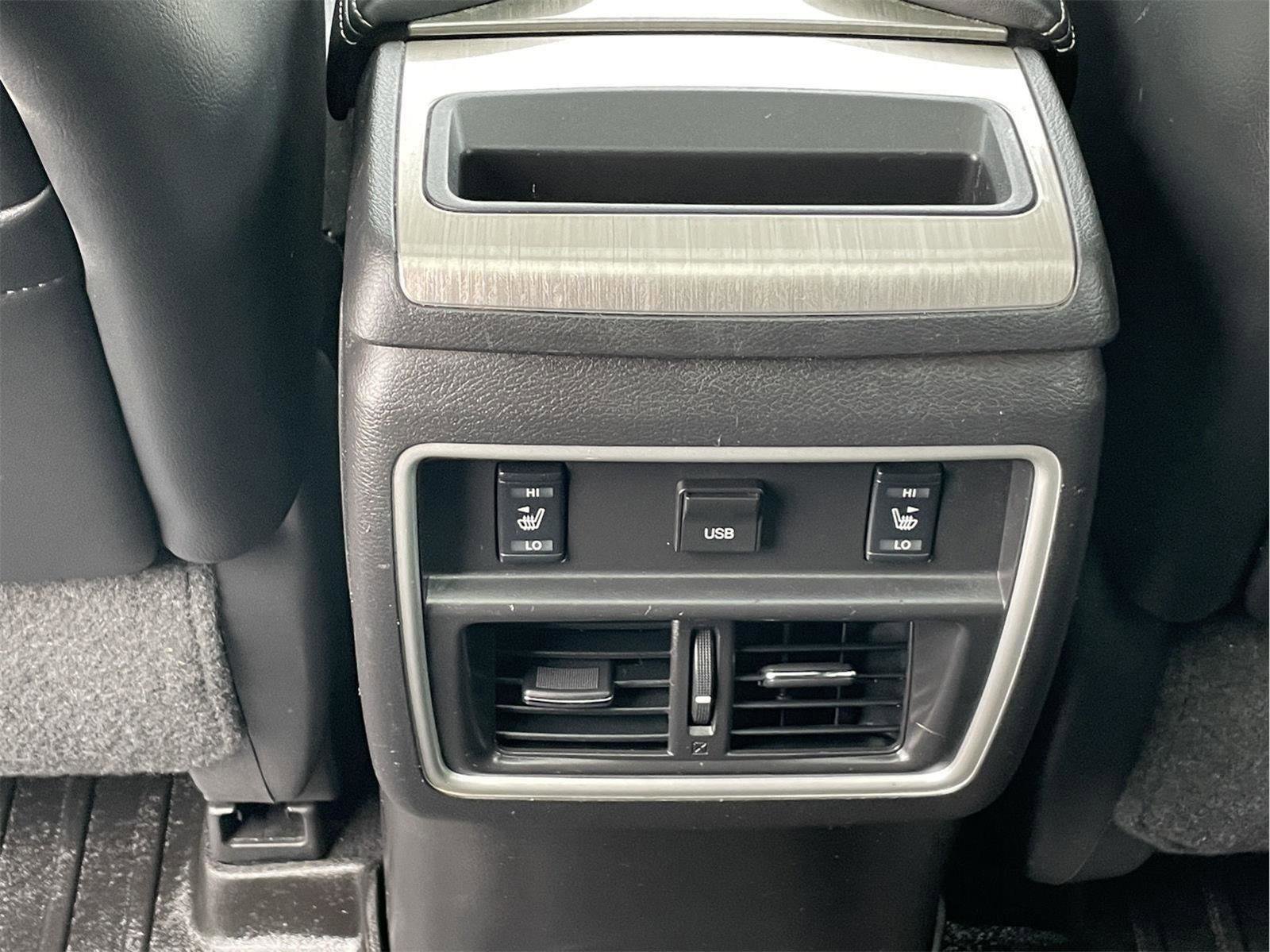 Used 2017 Nissan Murano Platinum w/ Platinum Technology Package image 16