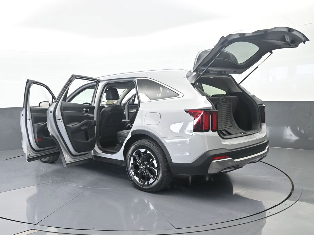 Used 2025 Kia Sorento S w/ Panoramic Sunroof Package image 39