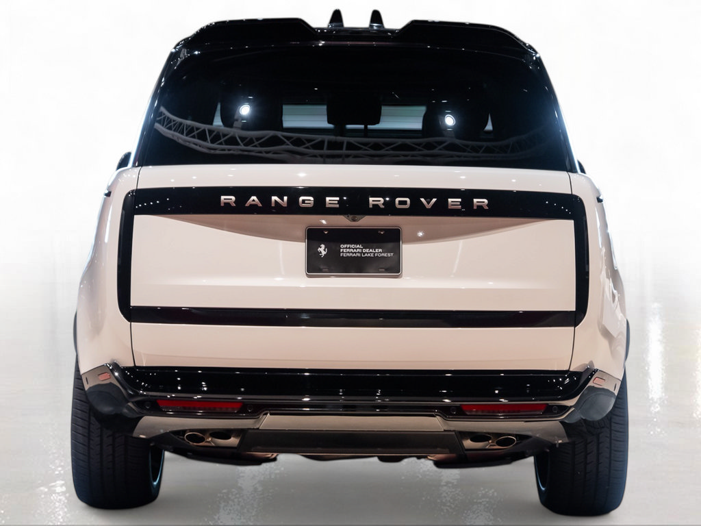 Used 2025 Land Rover Range Rover SE AWD/4WD image 11