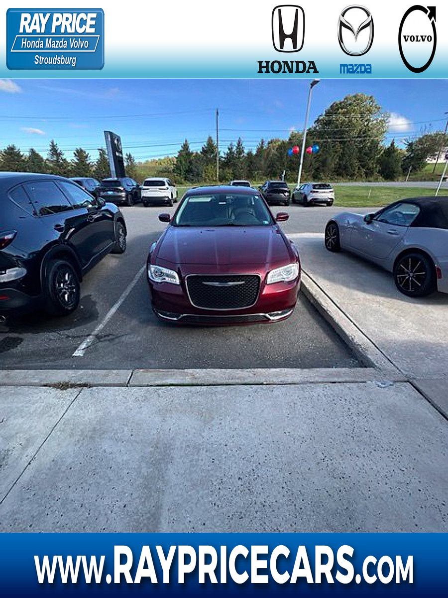 Used 2020 Chrysler 300 Touring L w/ Value Package