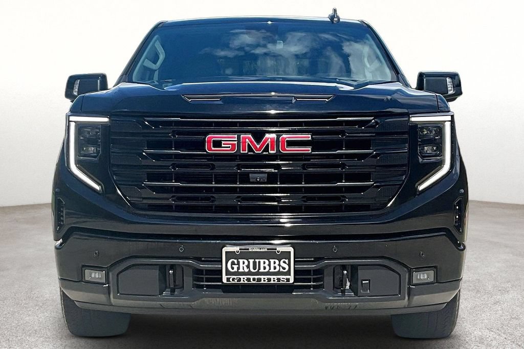 Used 2024 GMC Sierra 1500 Elevation w/ Elevation Premium Package AWD/4WD image 4