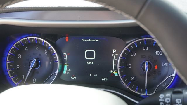 New 2026 Chrysler Pacifica Select FWD image 31
