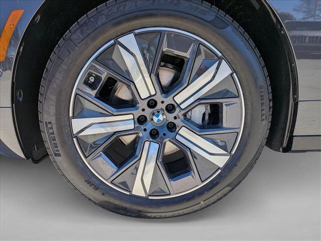 New 2026 BMW iX xDrive45 image 10