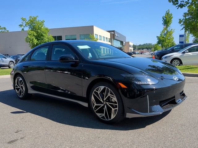 Used 2023 Hyundai Ioniq 6 SEL image 3