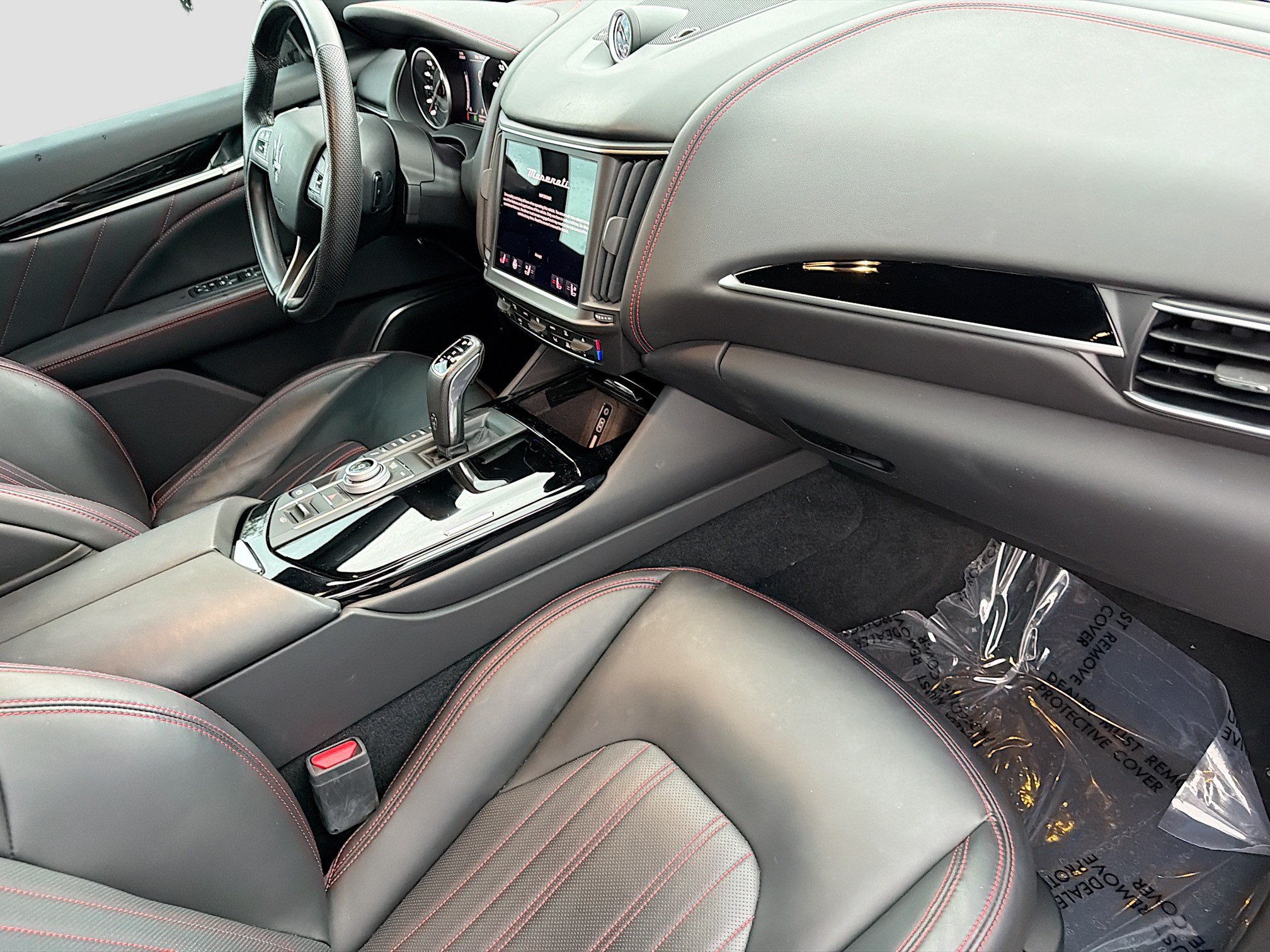 Certified 2023 Maserati Levante GT AWD/4WD image 14