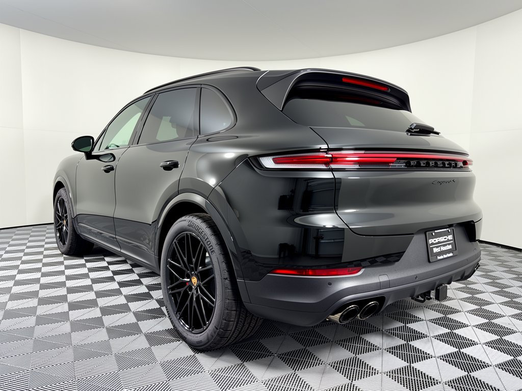 New 2026 Porsche Cayenne S AWD/4WD image 3