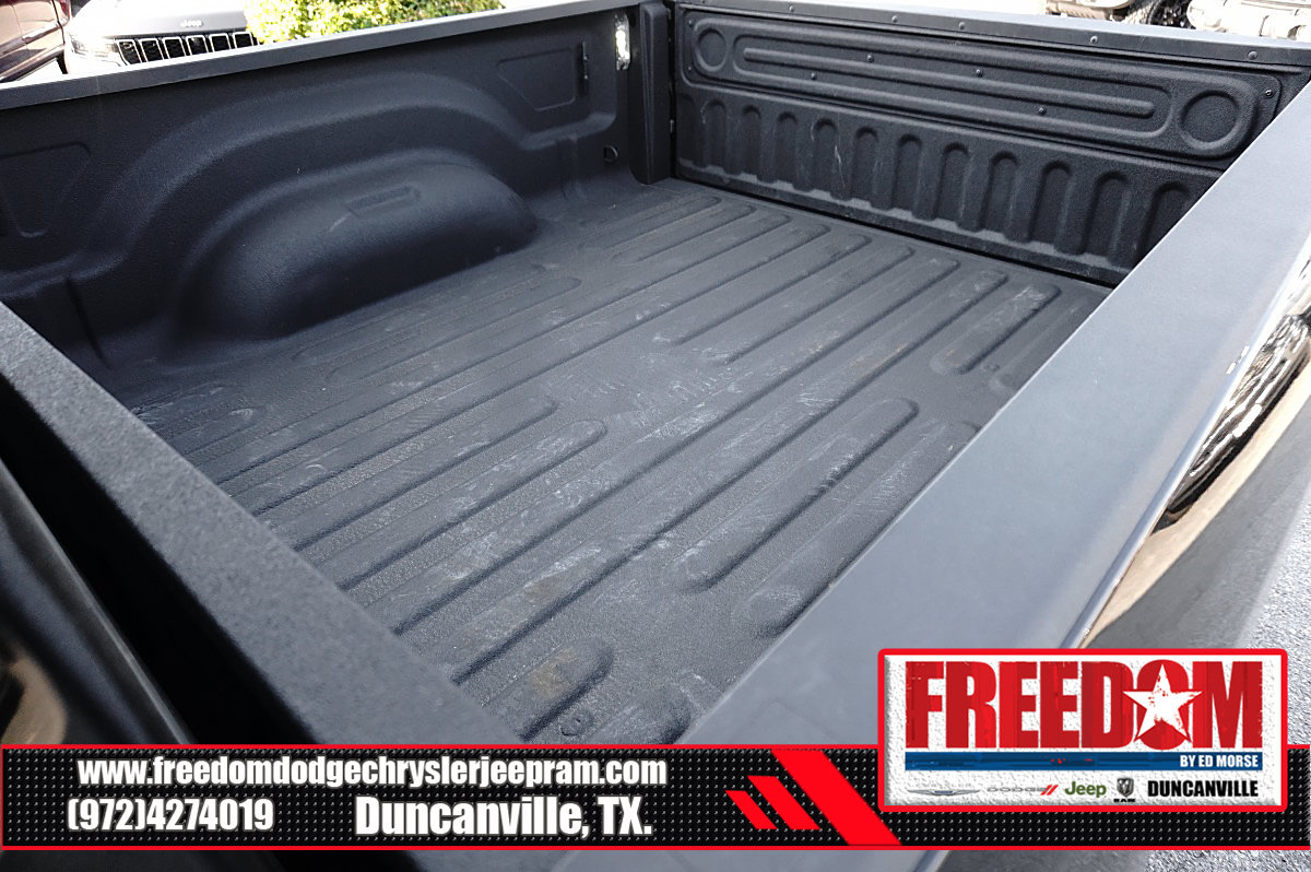 Used 2025 RAM 2500 Laramie AWD/4WD image 43