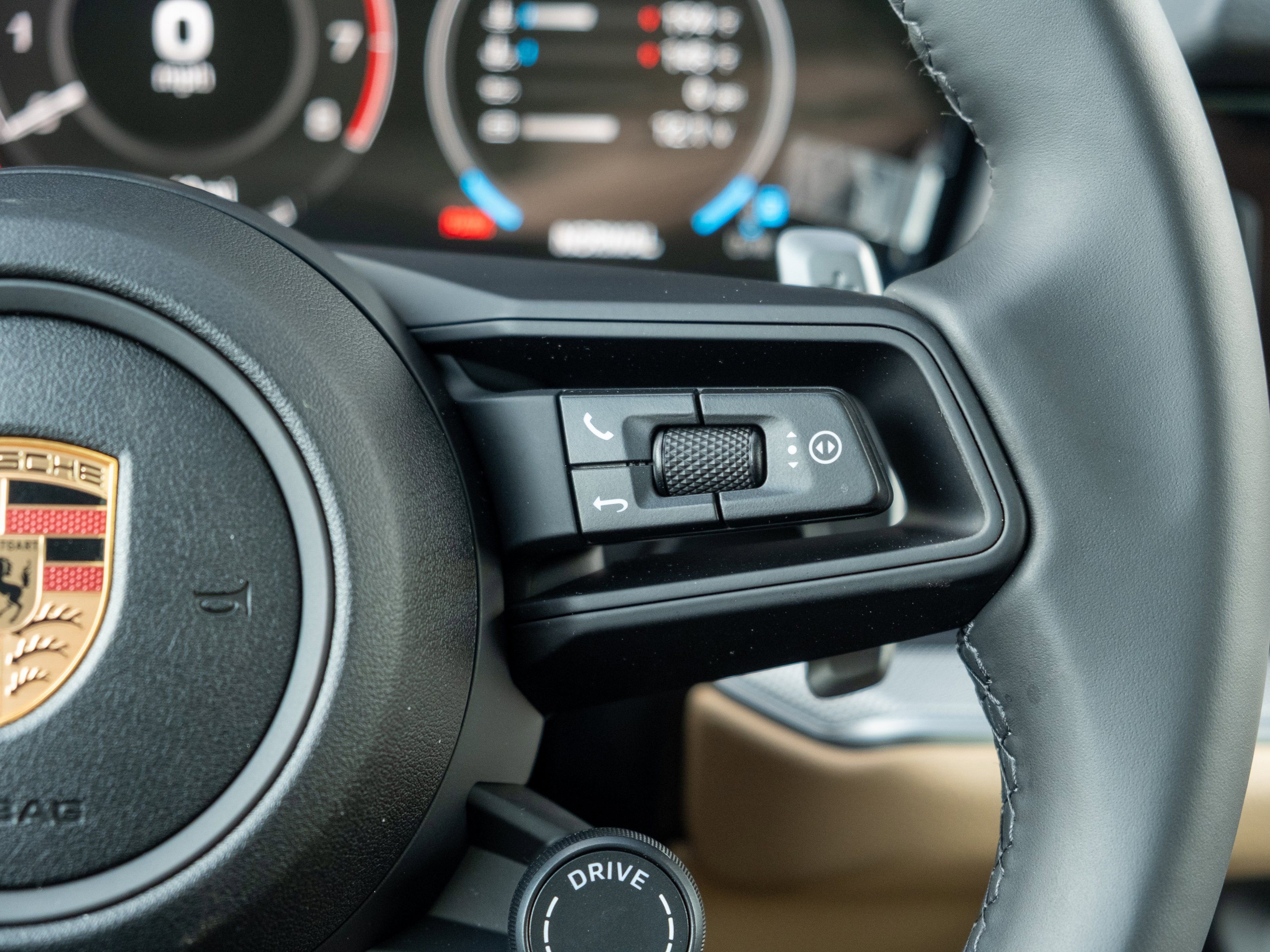 New 2026 Porsche Cayenne AWD/4WD image 27