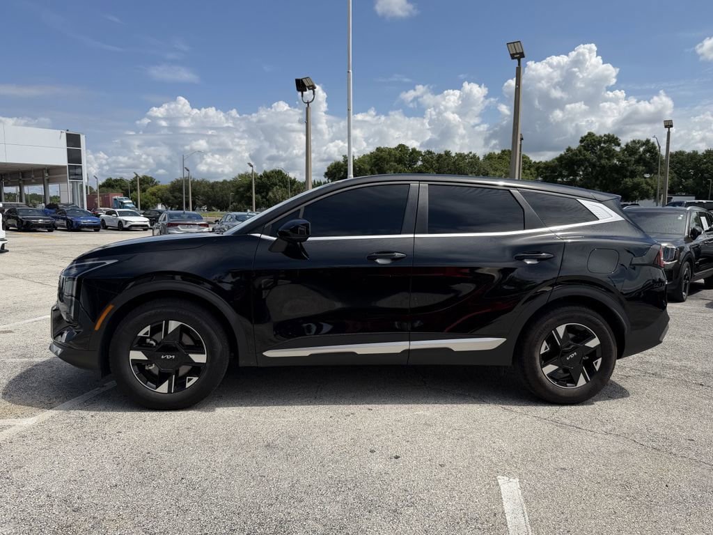 Certified 2026 Kia Sportage LX FWD image 8