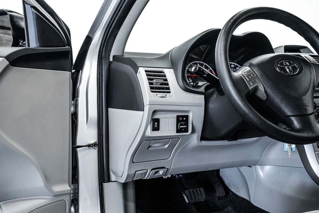 Used 2012 Toyota Corolla LE image 12