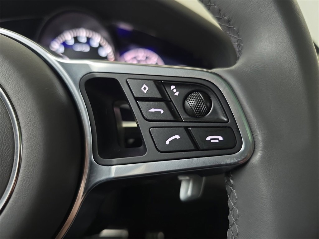 Used 2023 Porsche Cayenne GTS image 21