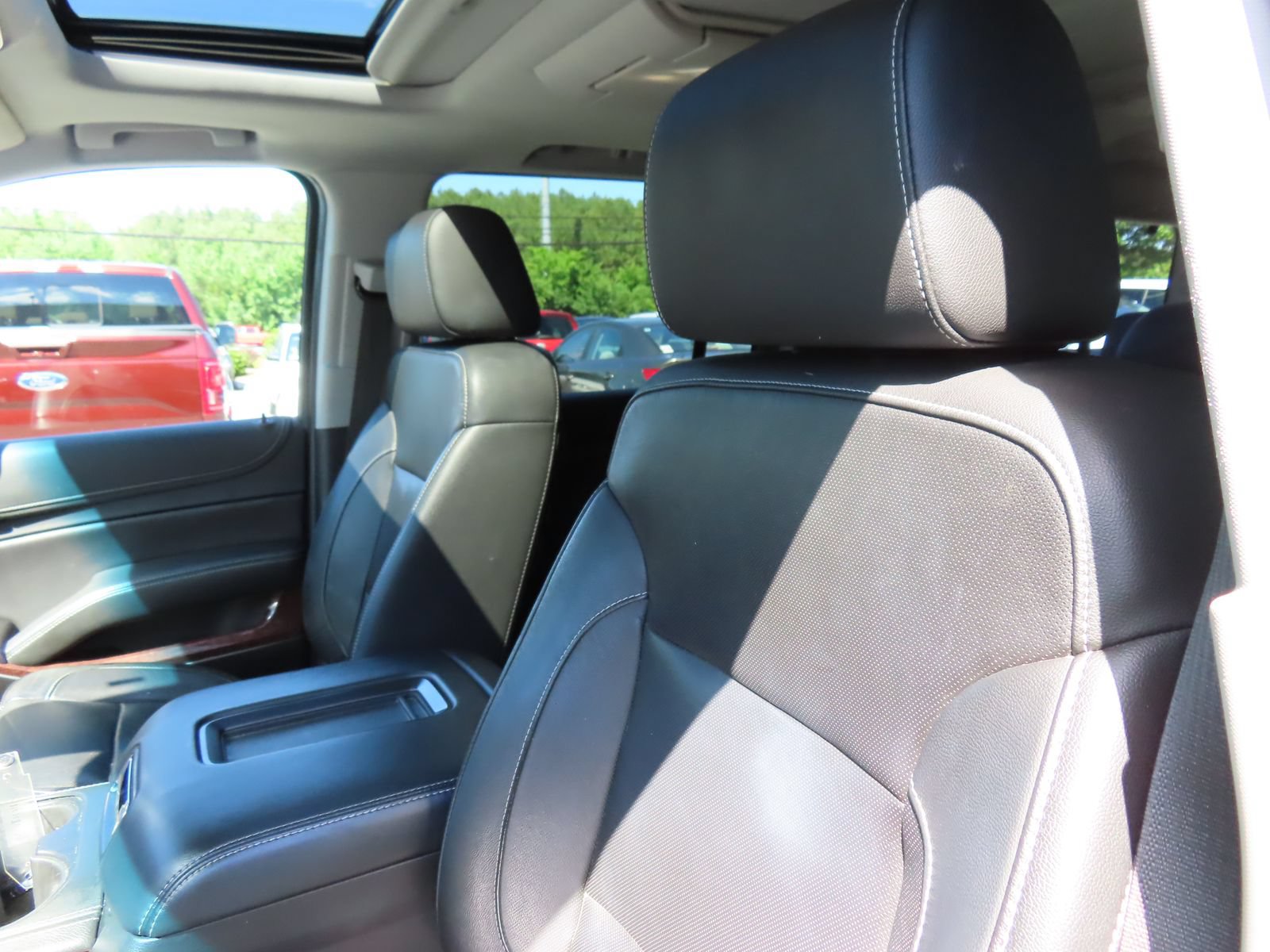 Used 2020 GMC Yukon XL SLT w/ Premium Edition AWD/4WD image 31