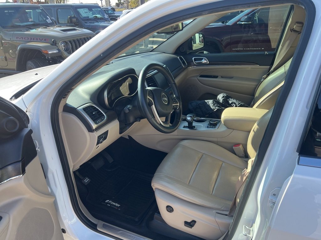 Used 2015 Jeep Grand Cherokee Limited w/ Luxury Group II image 5