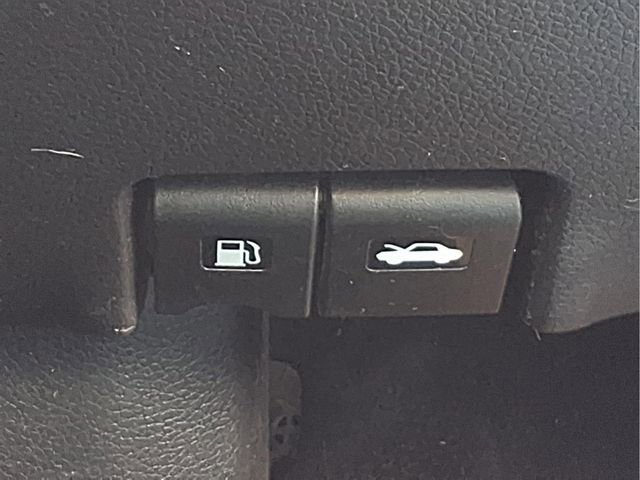 Used 2015 Nissan Rogue SL w/ SL Premium Package image 13