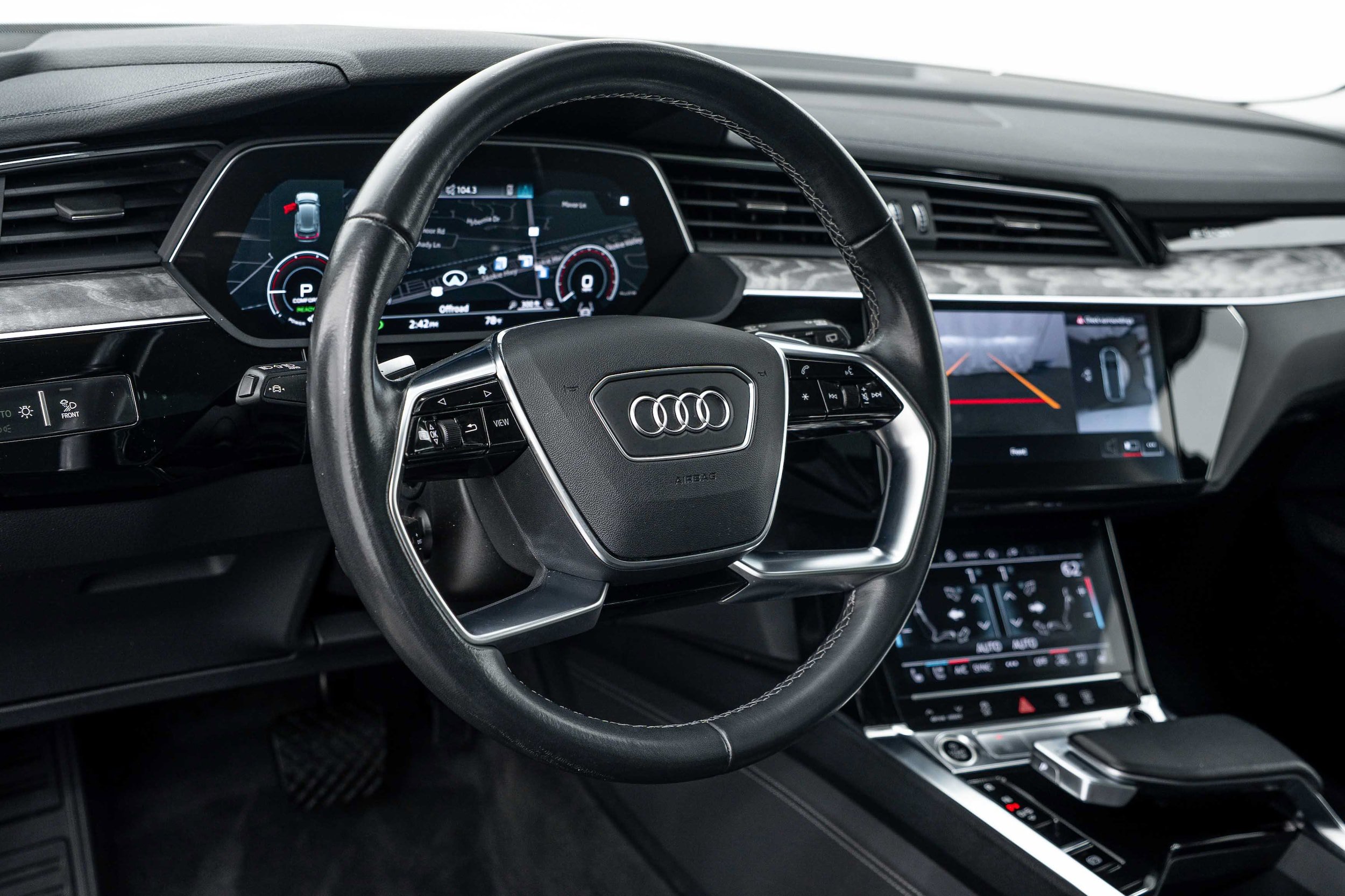 Certified 2024 Audi Q8 e-tron Premium Plus AWD/4WD image 9