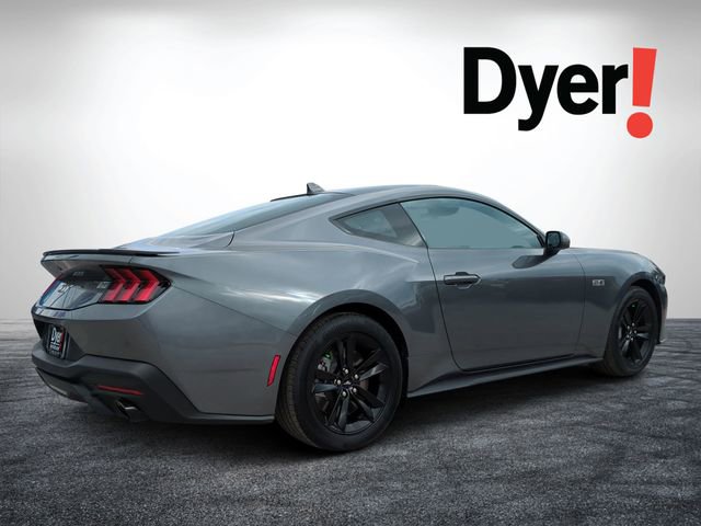 Used 2025 Ford Mustang GT image 3