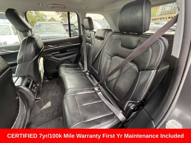 Used 2023 Jeep Grand Cherokee Limited AWD/4WD image 15
