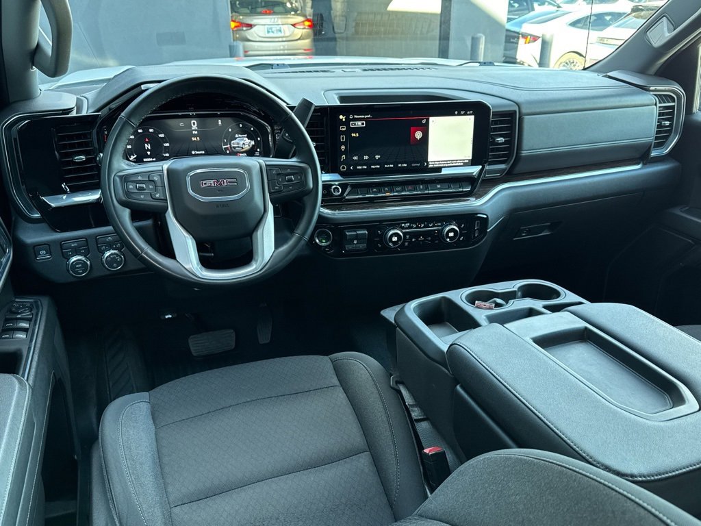 Used 2024 GMC Sierra 1500 SLE image 7