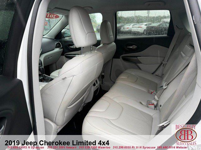 Used 2019 Jeep Cherokee Limited AWD/4WD image 11