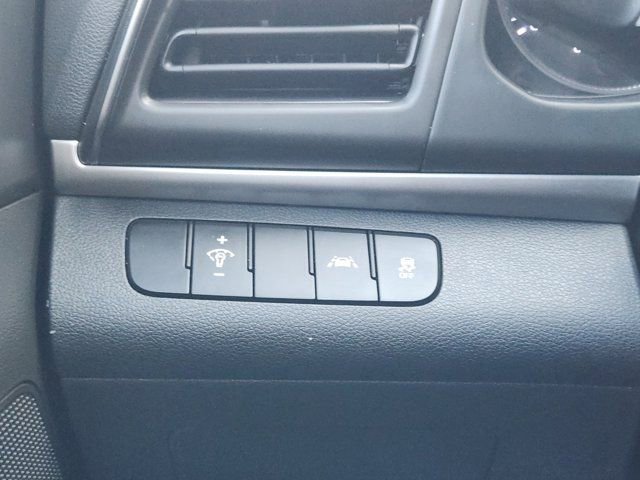 Used 2020 Hyundai Elantra SE w/ Cargo Package (C1) image 23