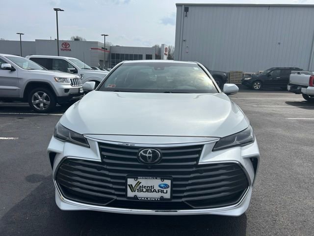 Used 2022 Toyota Avalon Limited w/ Advanced Safety Package FWD image 2