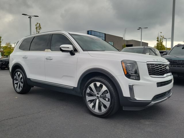 Used 2021 Kia Telluride S FWD image 3
