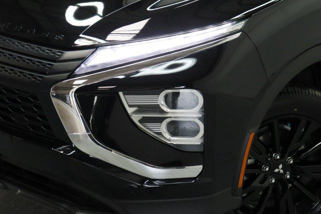 New 2026 Mitsubishi Eclipse Cross LE AWD/4WD image 2