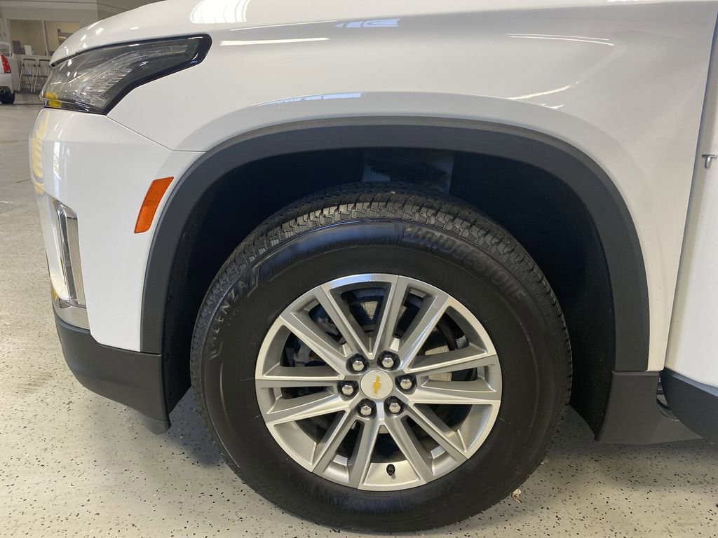 Certified 2023 Chevrolet Traverse LT FWD image 42