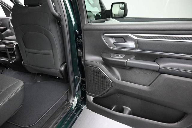 New 2026 RAM 1500 4x4 Crew Cab image 13