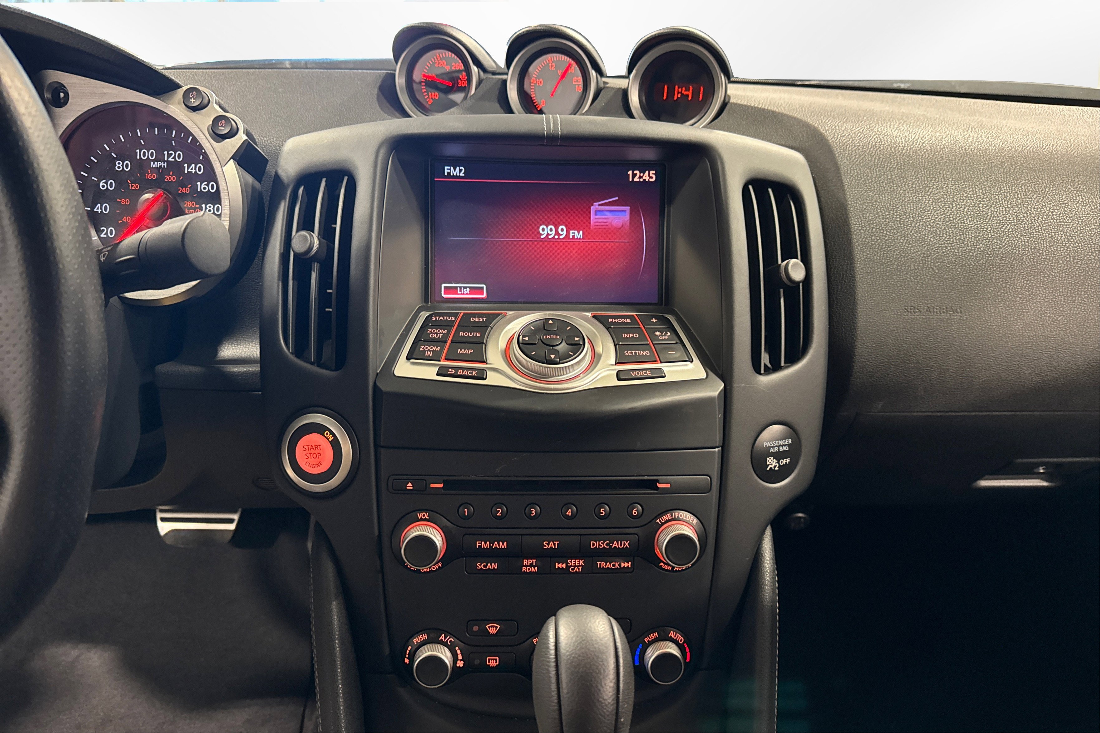 Used 2020 Nissan 370Z Touring Sport image 27