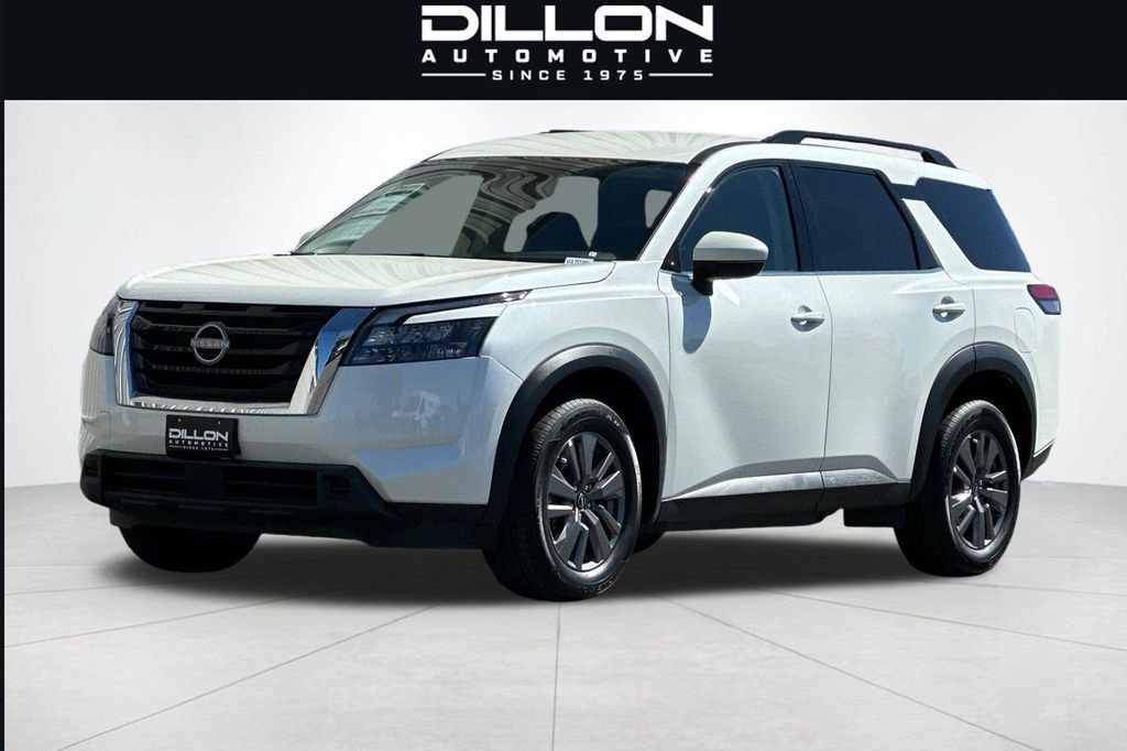 Used 2024 Nissan Pathfinder SV AWD/4WD image 8