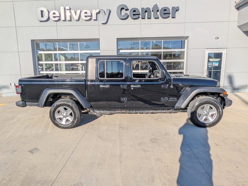 Used 2020 Jeep Gladiator Sport w/ Quick Order Package 24S image 5